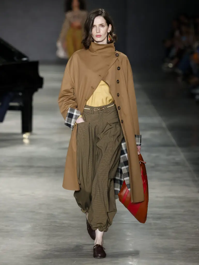 Lilly SartiSPFW N61Foto: Ze Takahashi/ @agfotosite