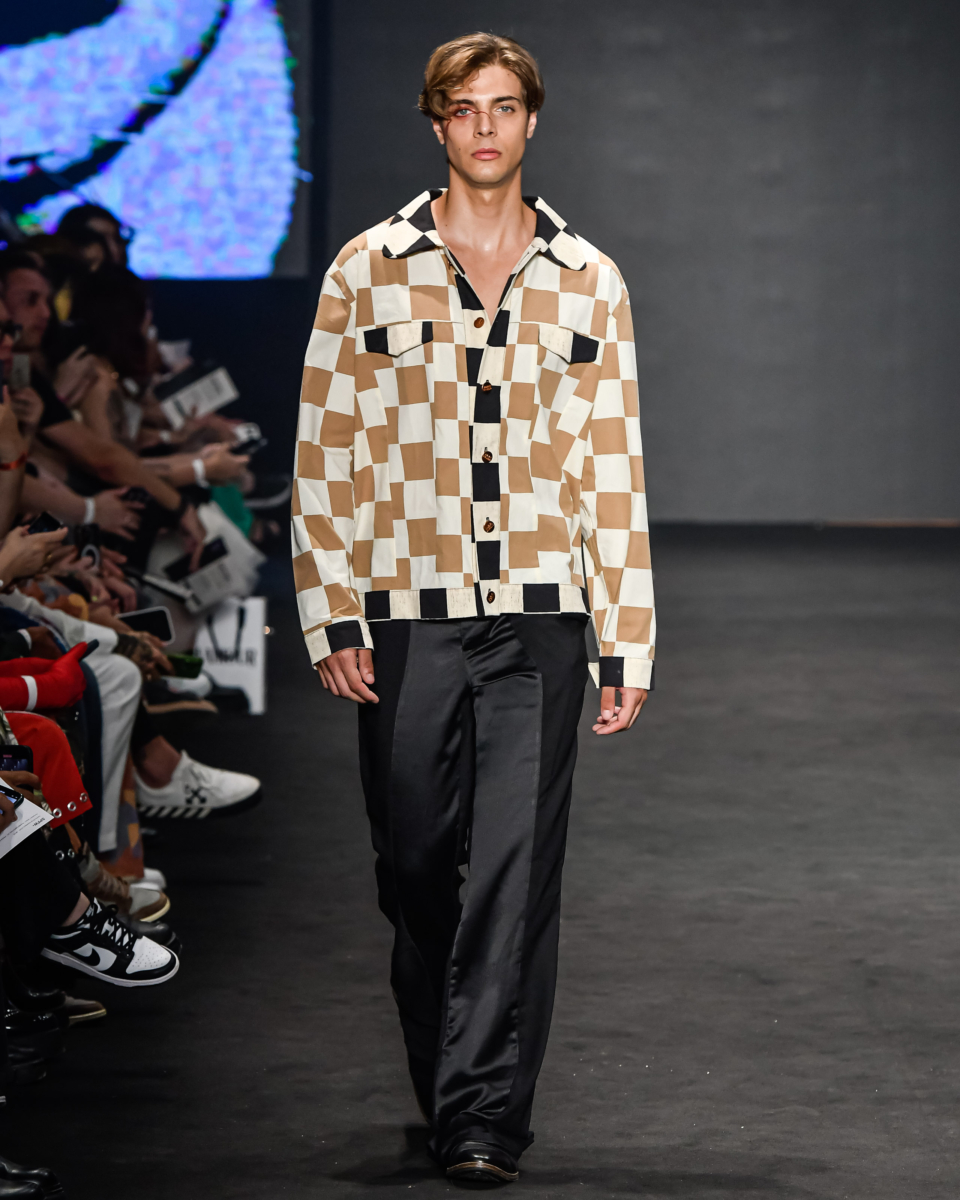 Rafael Caetano

SPFW N56

Foto: Ze Takahashi/ @agfotosite