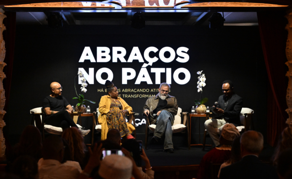 Abraços no Pátio