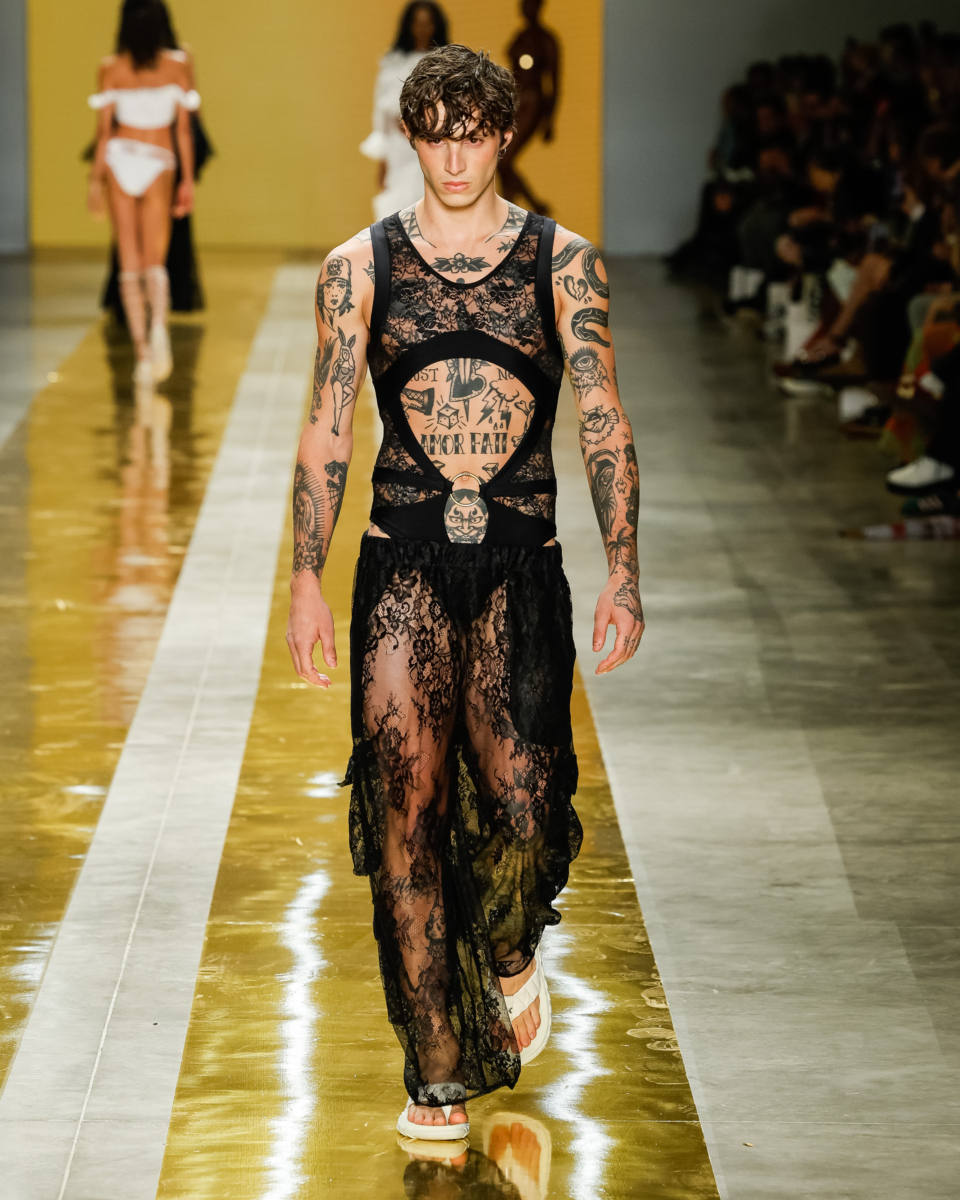 Amir Slama - SPFW N60 - 
Foto: Ze Takahashi / @agfotosite