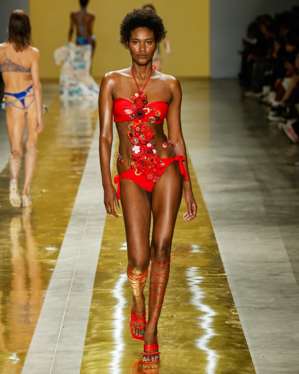 Amir Slama - SPFW N60 - 
Foto: Ze Takahashi / @agfotosite