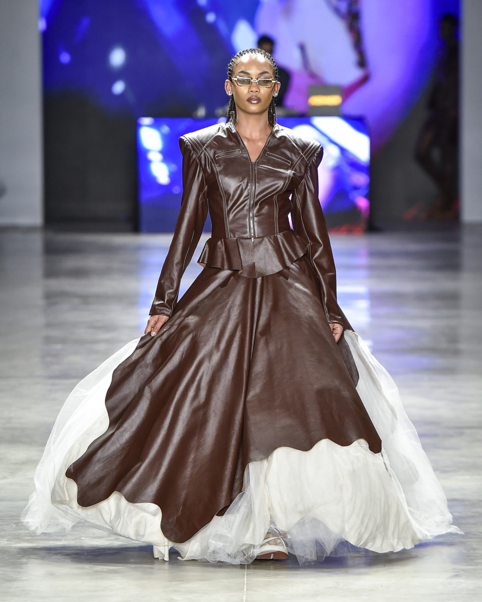 Dendezeiro

SPFW N60

Foto: Danilo Grimaldi/ @agfotosite