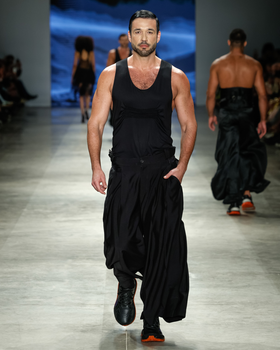 Lino Villaventura - SPFW N60 - 
Foto: Ze Takahashi / @agfotosite