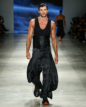 Lino Villaventura - SPFW N60 - 
Foto: Ze Takahashi / @agfotosite