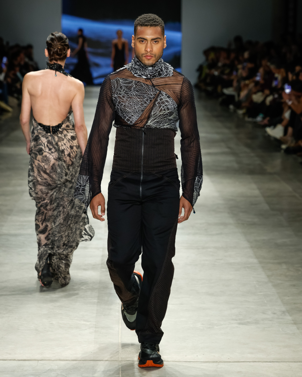 Lino Villaventura - SPFW N60 - 
Foto: Ze Takahashi / @agfotosite