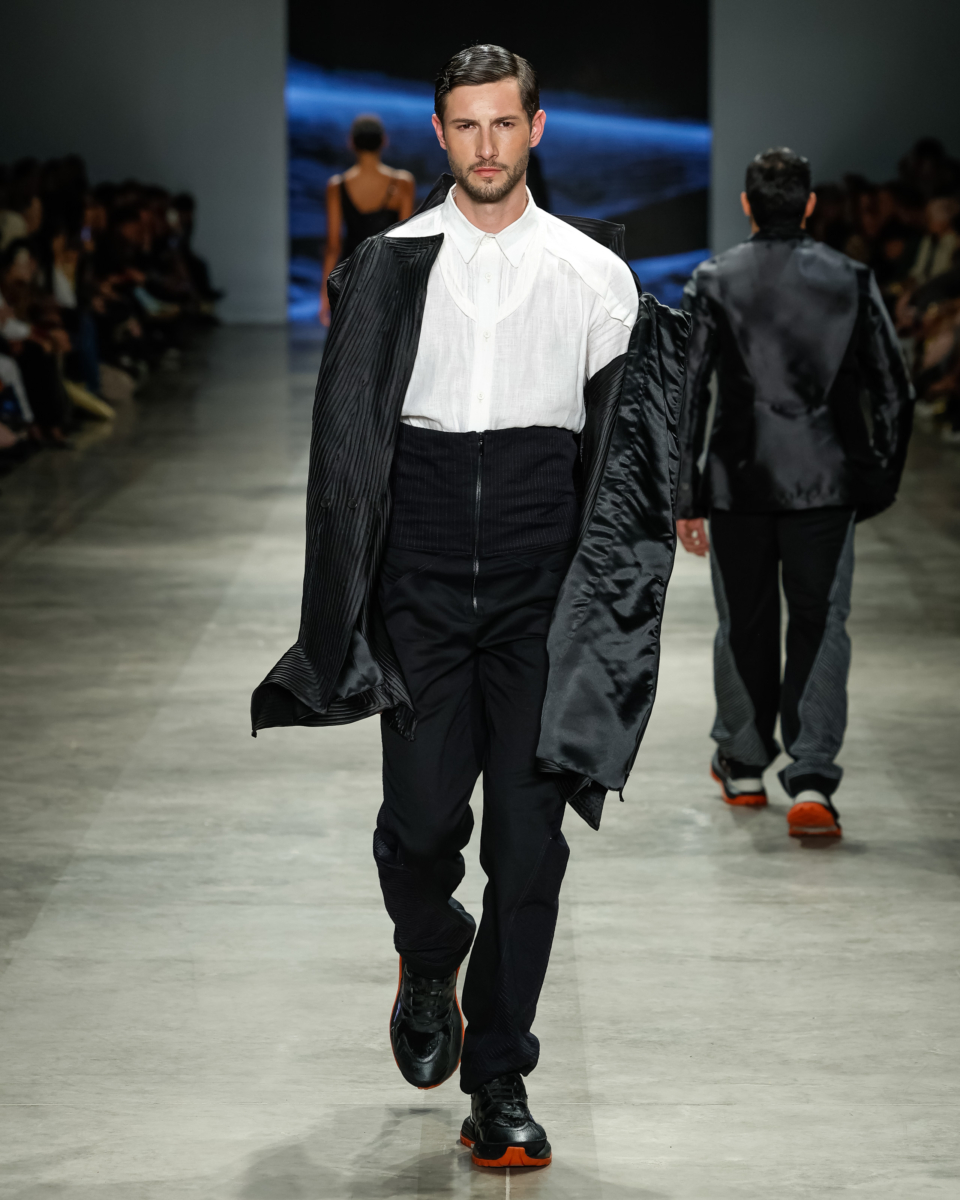 Lino Villaventura - SPFW N60 - 
Foto: Ze Takahashi / @agfotosite