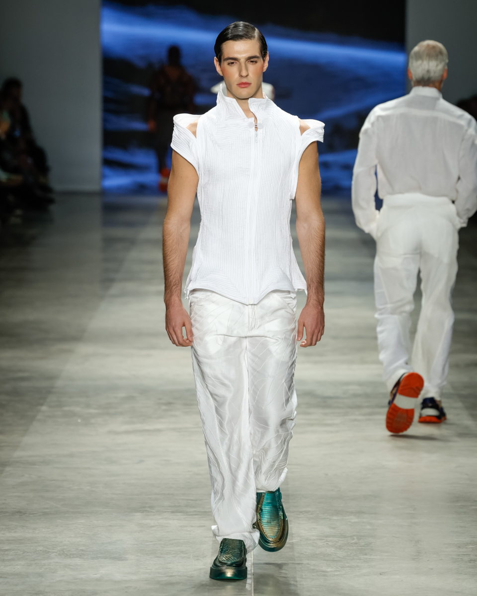 Lino Villaventura - SPFW N60 - 
Foto: Ze Takahashi / @agfotosite