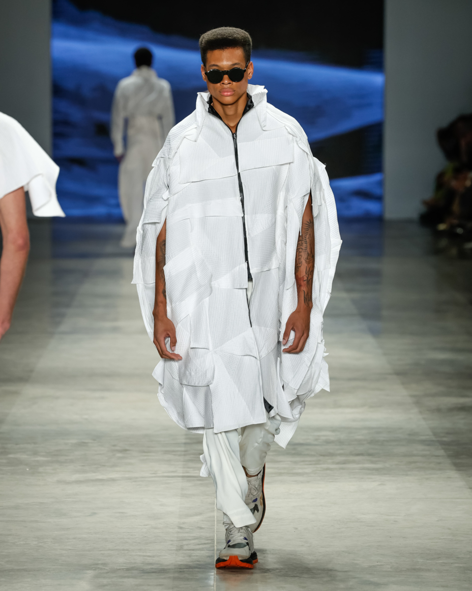Lino Villaventura - SPFW N60 - 
Foto: Ze Takahashi / @agfotosite